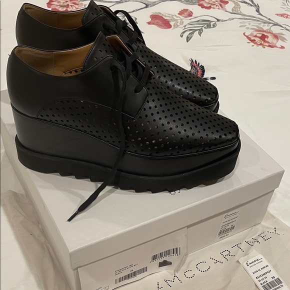 Stella McCartney Elyse Perforated Black Platforms - Picture 4 of 11
